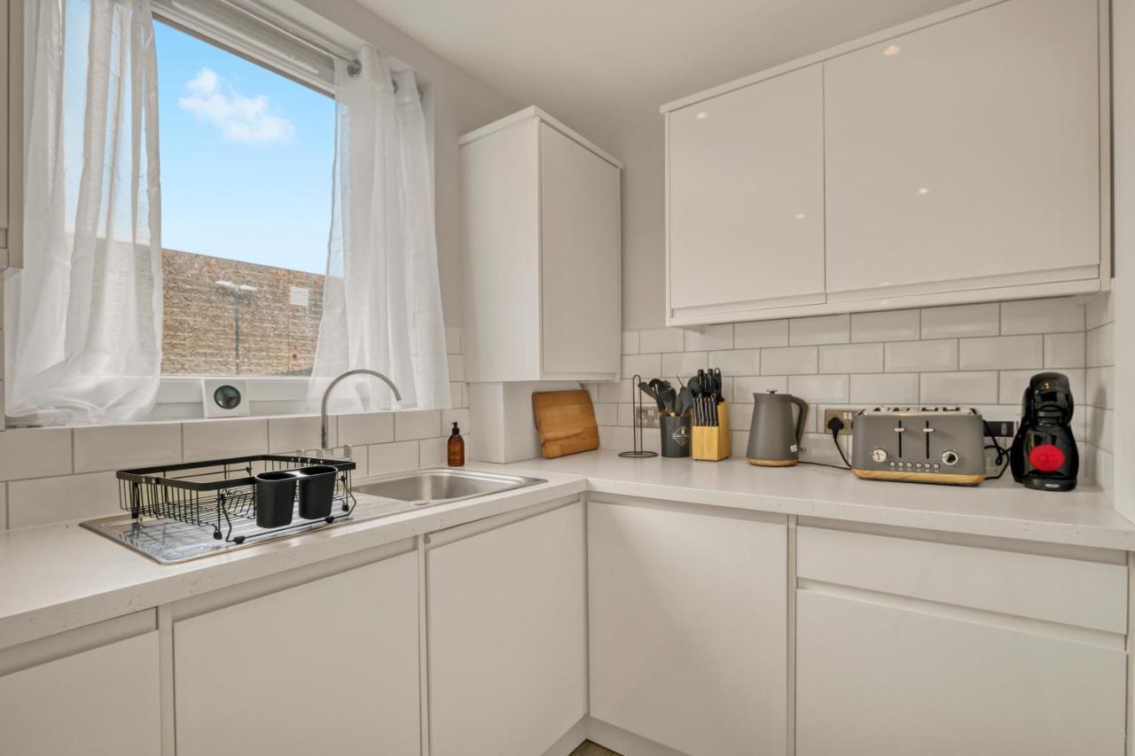 Homely 1Bed Apartment Vauxhall Лондон Екстер'єр фото