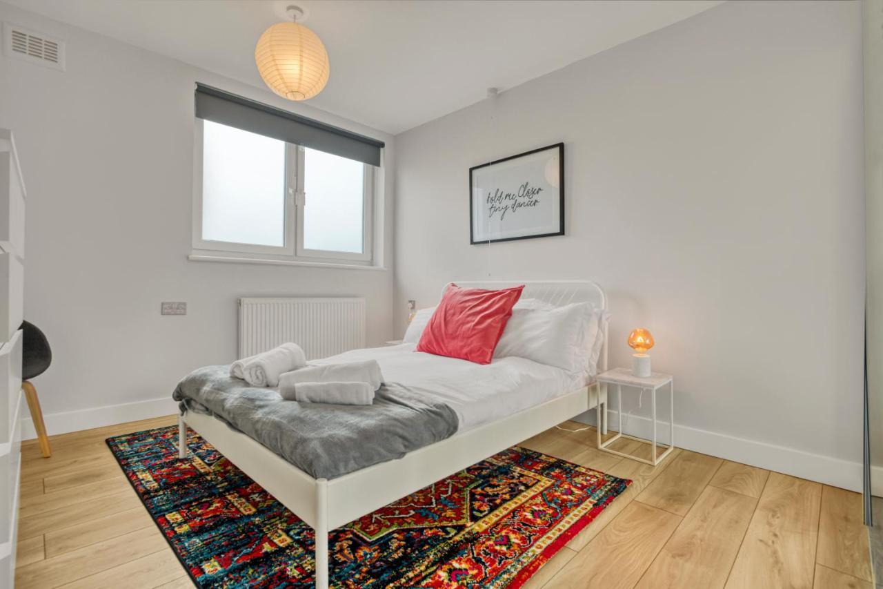 Homely 1Bed Apartment Vauxhall Лондон Екстер'єр фото